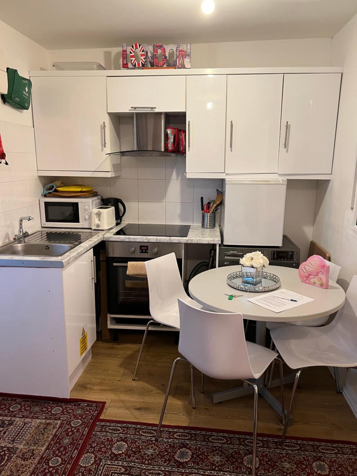 Brenda'S Apart Hotel London -Elephant & Castle ภายนอก รูปภาพ