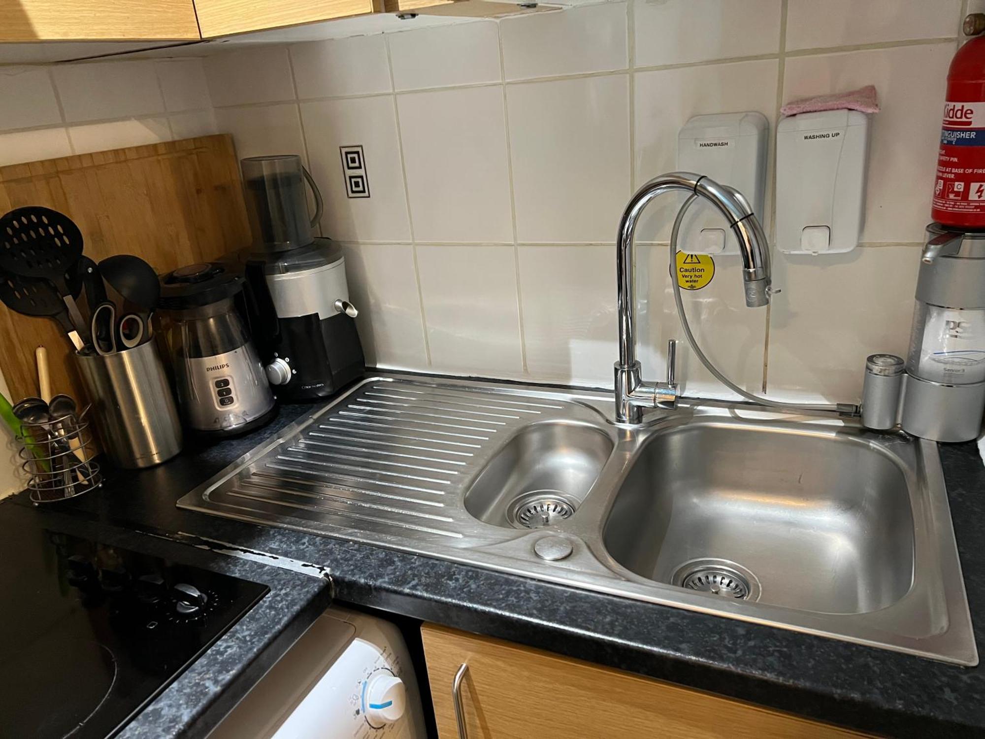 Brenda'S Apart Hotel London -Elephant & Castle ภายนอก รูปภาพ